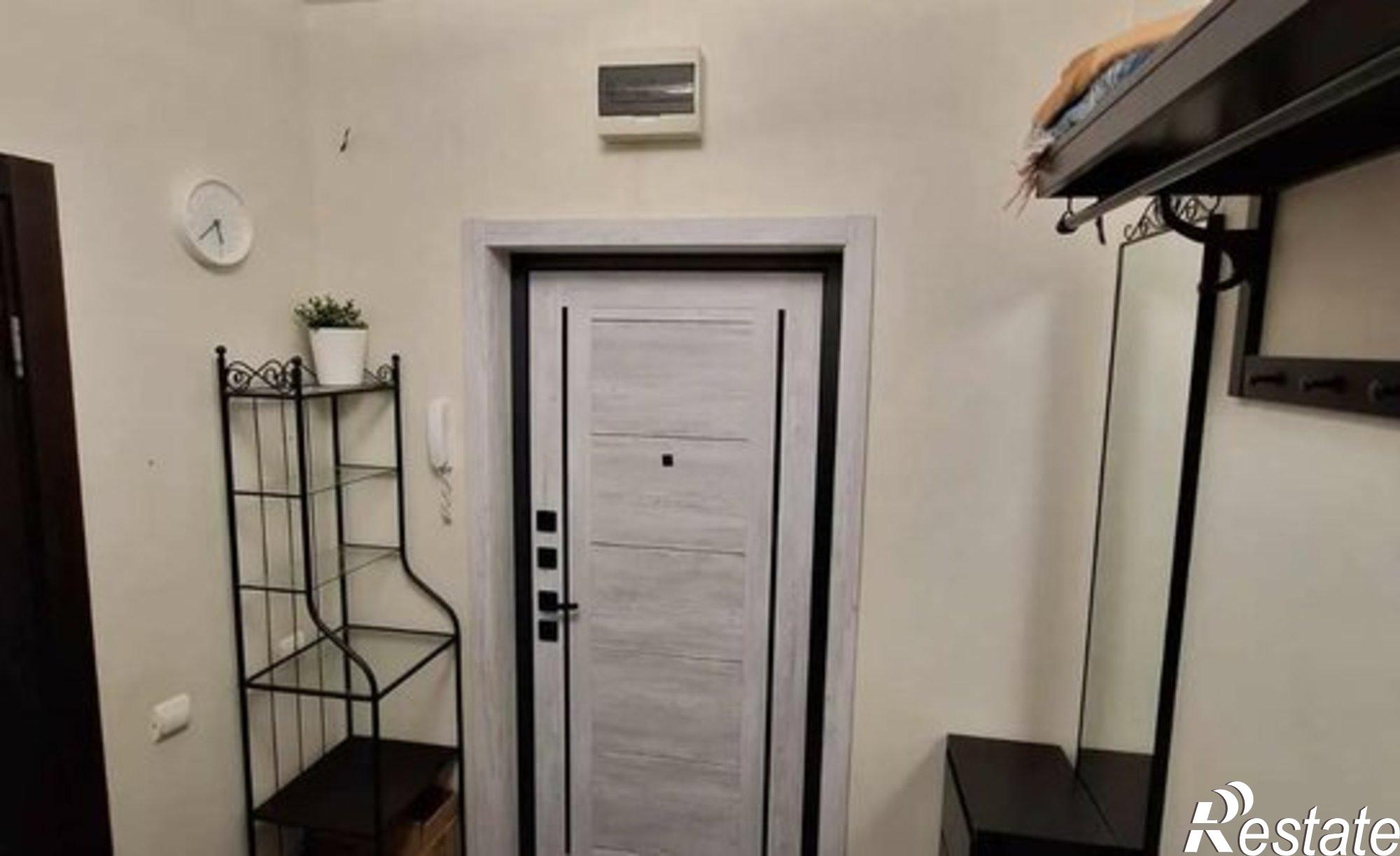 Купить квартиру за 5 000 000 рублей на ул им. Героя Яцкова И.В., 9 1