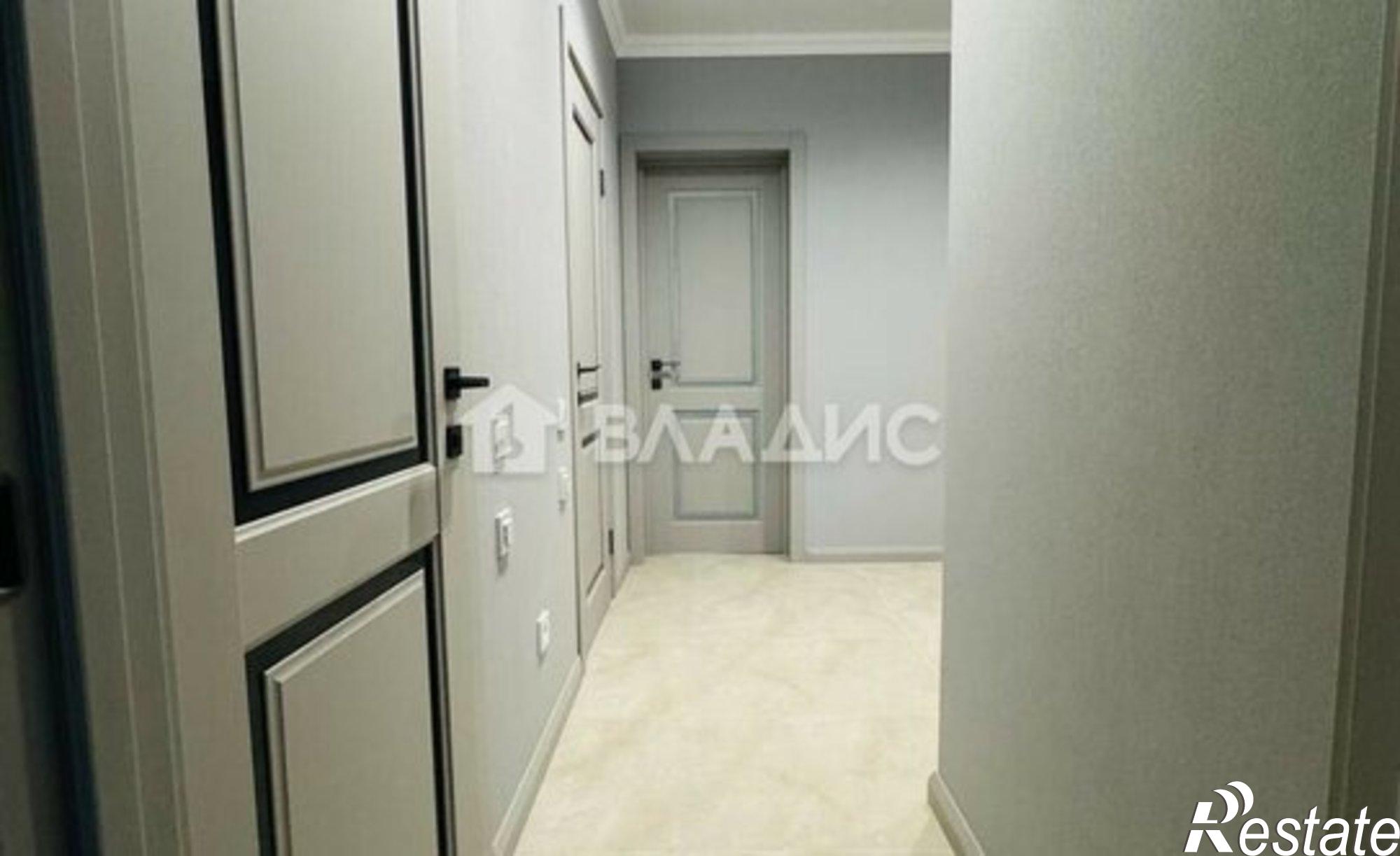 Купить квартиру за 12 000 000 рублей на ул им. Мачуги В.Н., 166А 1