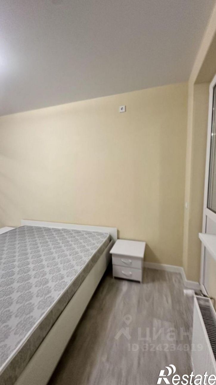 2-комн квартира улица имени Константина Гондаря, 99,  д. 99