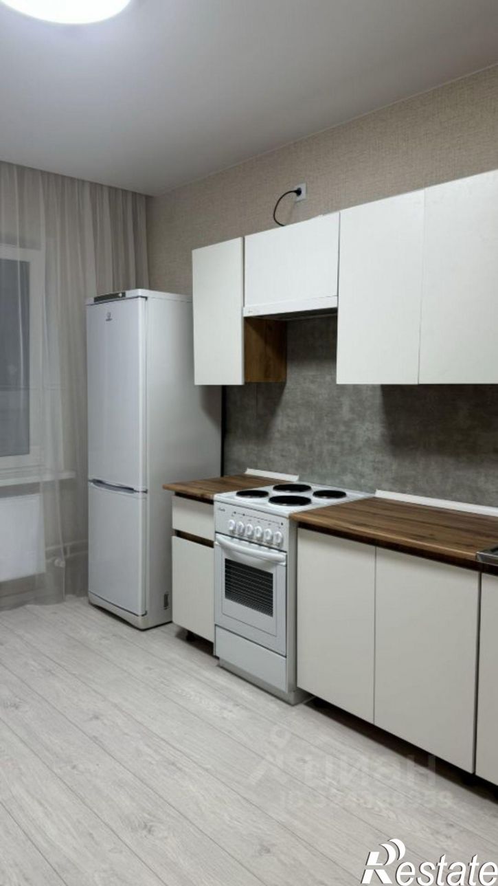 1-комн квартира ул им. генерал-лейтенанта Александра Сапрунова, 37,  д. 37