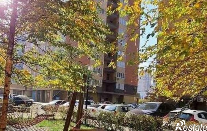 2-комн квартира улица Героя Георгия Бочарникова, 12,  д. 12