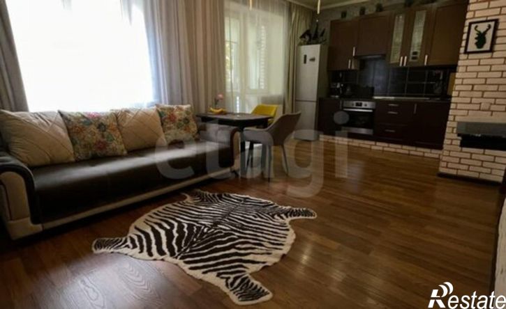 2-комн квартира ул им. Сергея Есенина, 141,  д. 141