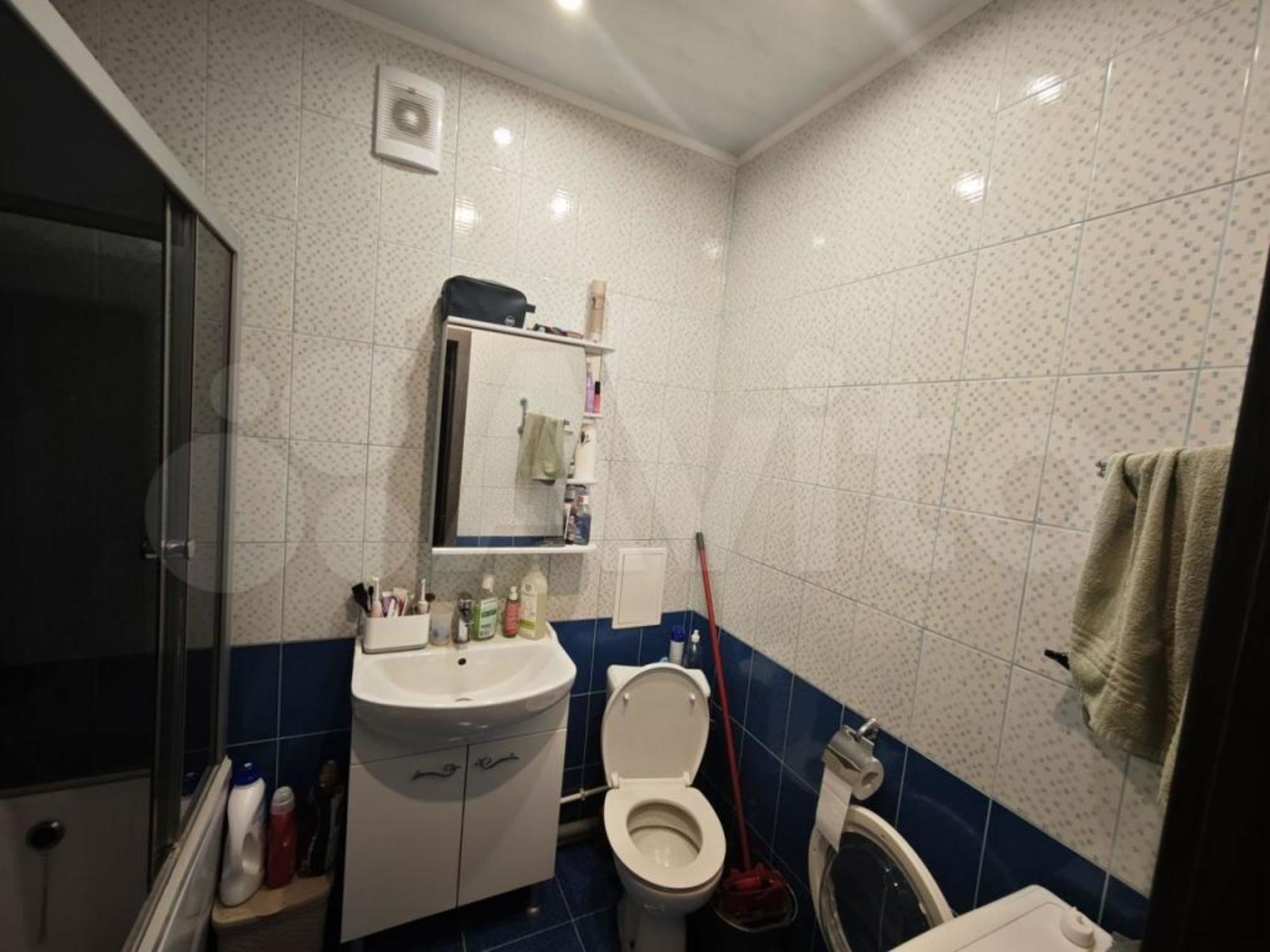 Купить квартиру за 3 080 000 рублей на Генерала Петрова ул, 1
