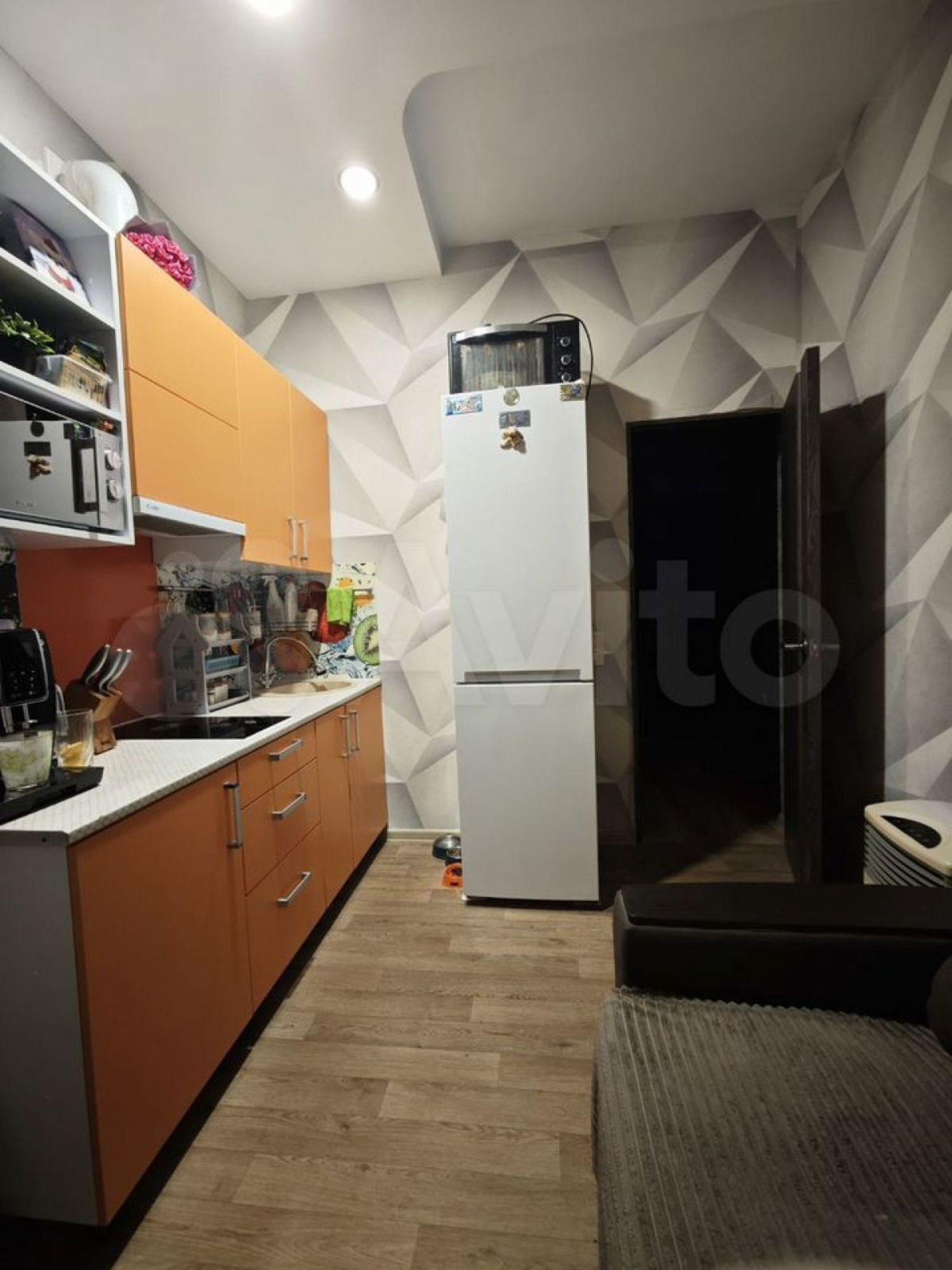 Купить квартиру за 3 080 000 рублей на Генерала Петрова ул, 1