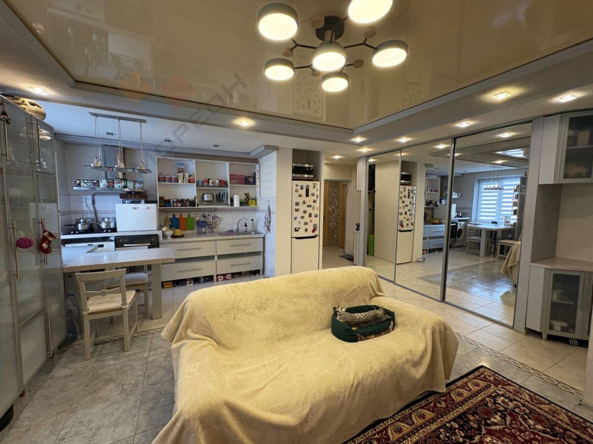 Купить квартиру за 8 200 000 рублей на Алтайская ул, 2