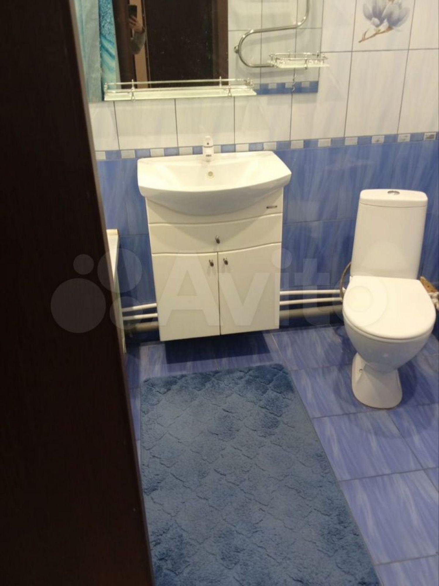 Купить квартиру за 4 000 000 рублей на Генерала Петрова ул, 25