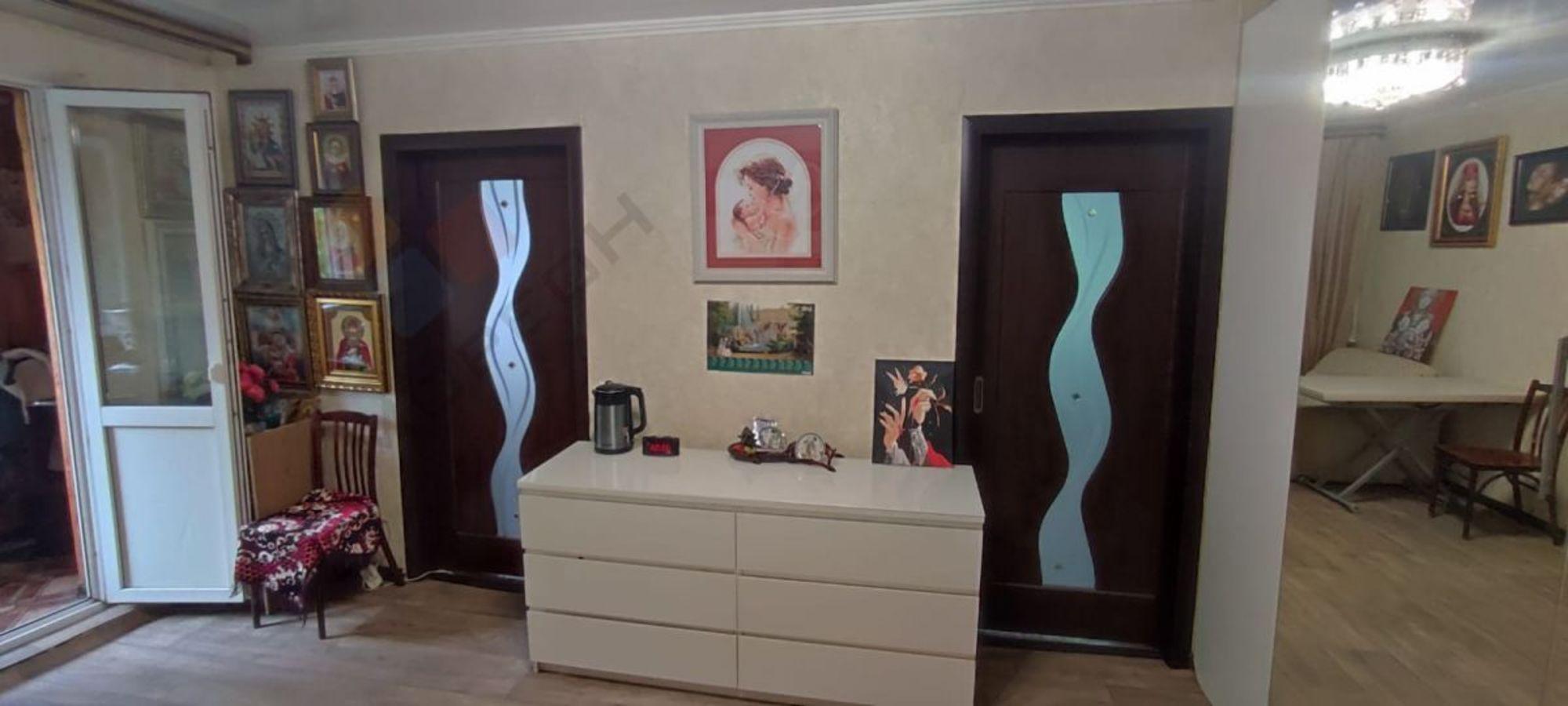 Купить комнату за 4 500 000 рублей на им. Атарбекова ул, 49