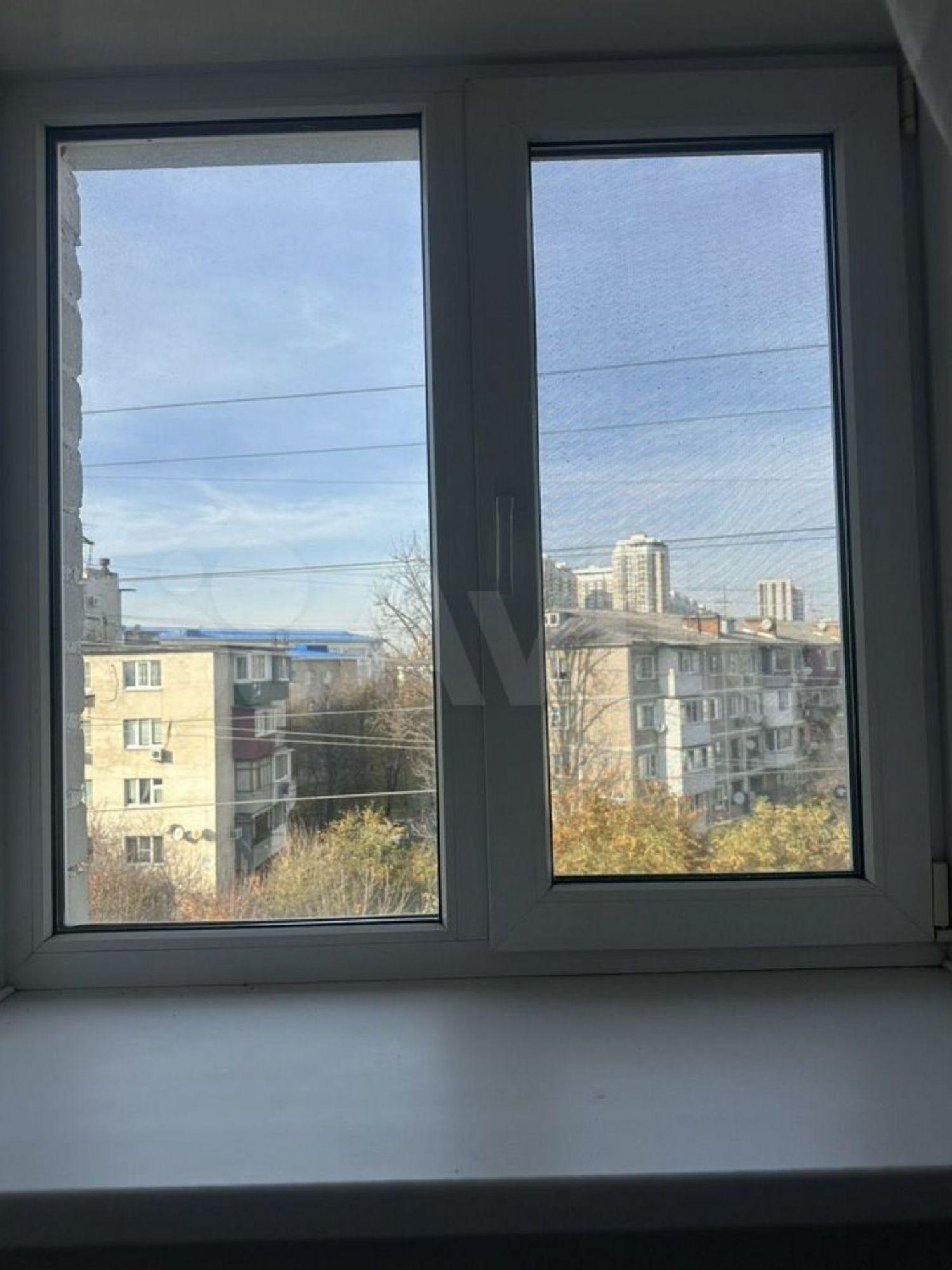 Купить квартиру за 3 100 000 рублей на Селезнёва ул, 202