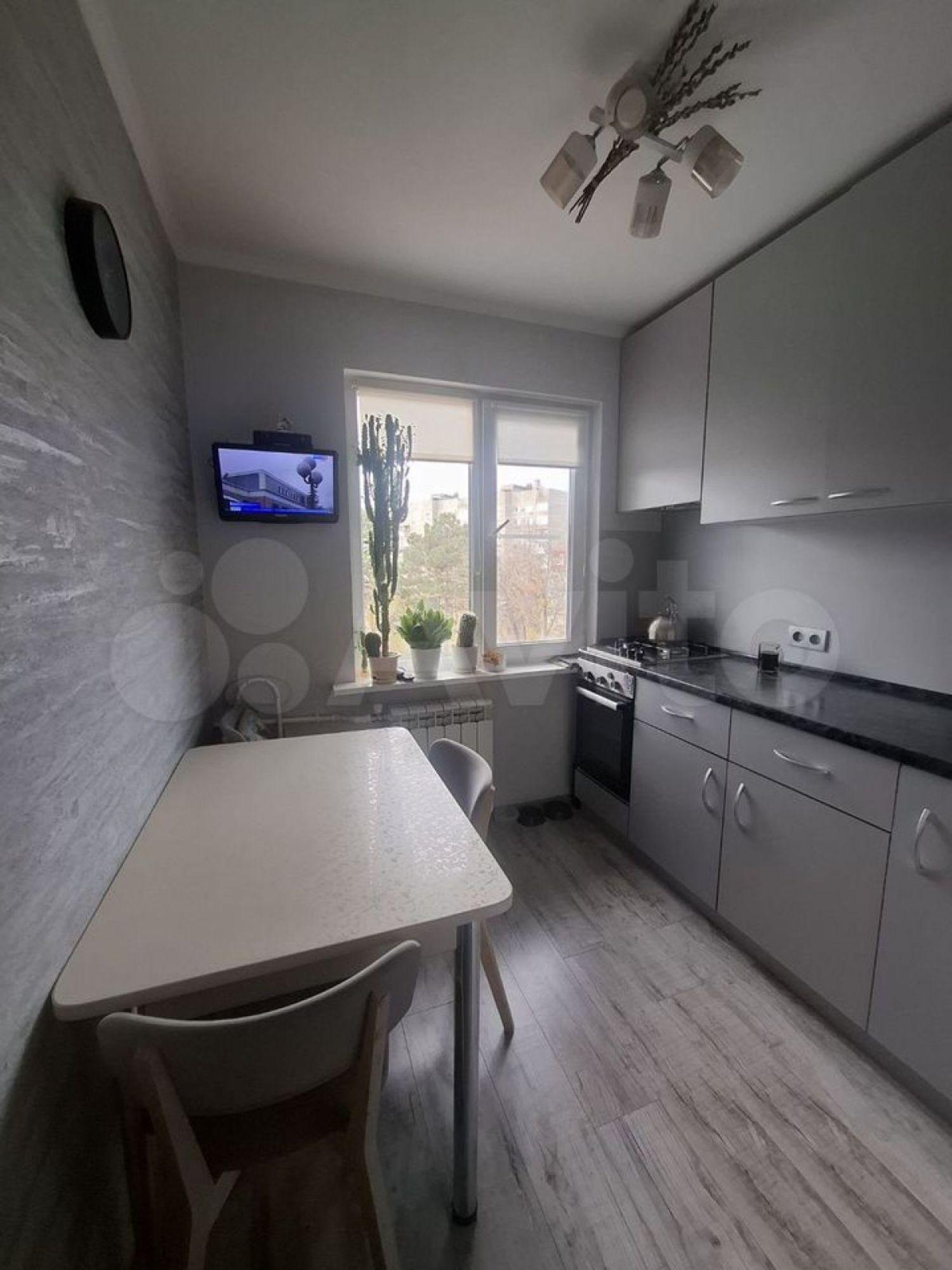 Купить квартиру за 5 500 000 рублей на Гидростроителей ул, 49