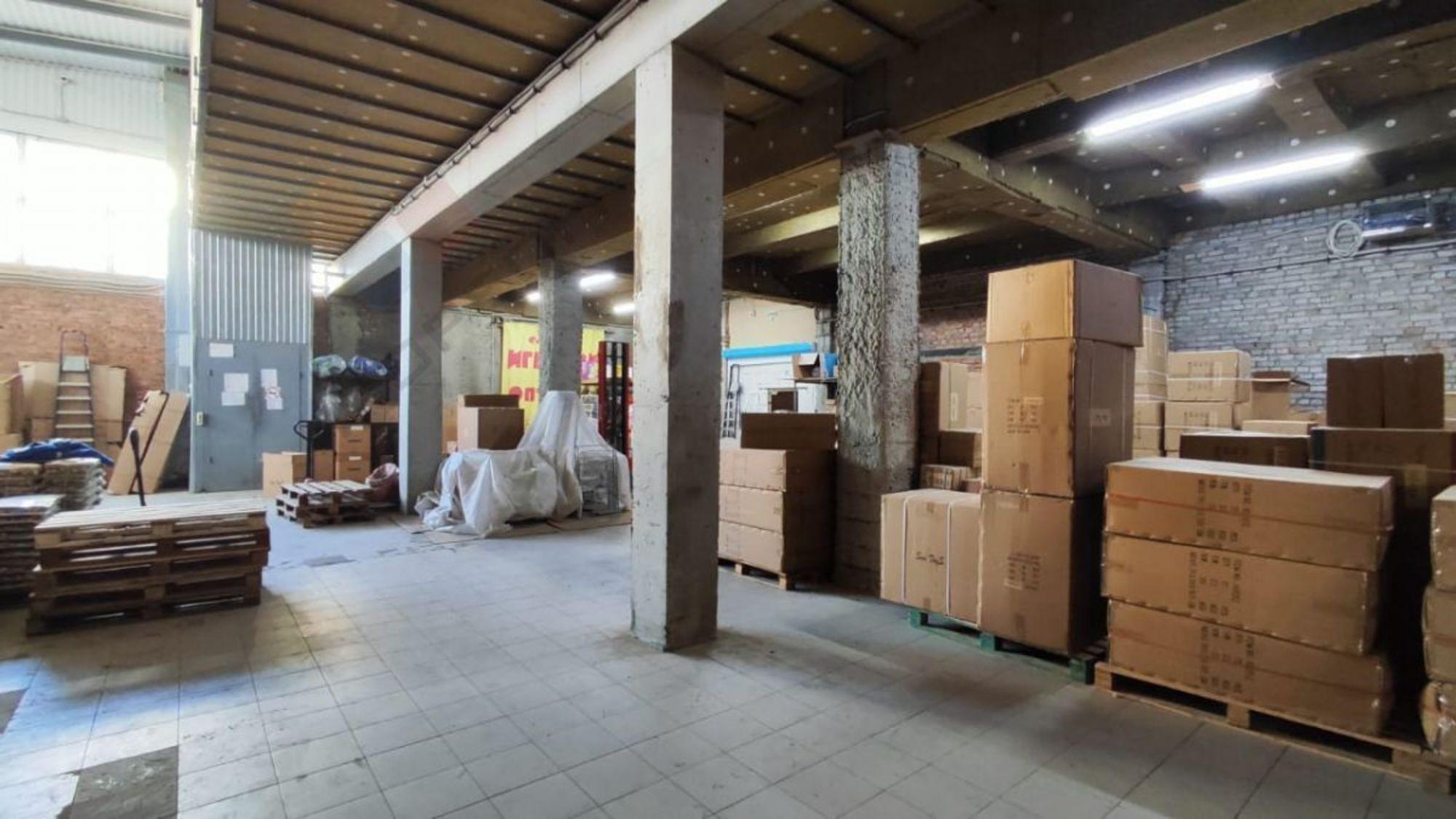 Сдать складское помещение за 350 000 рублей на Майский пр-д, 14/4