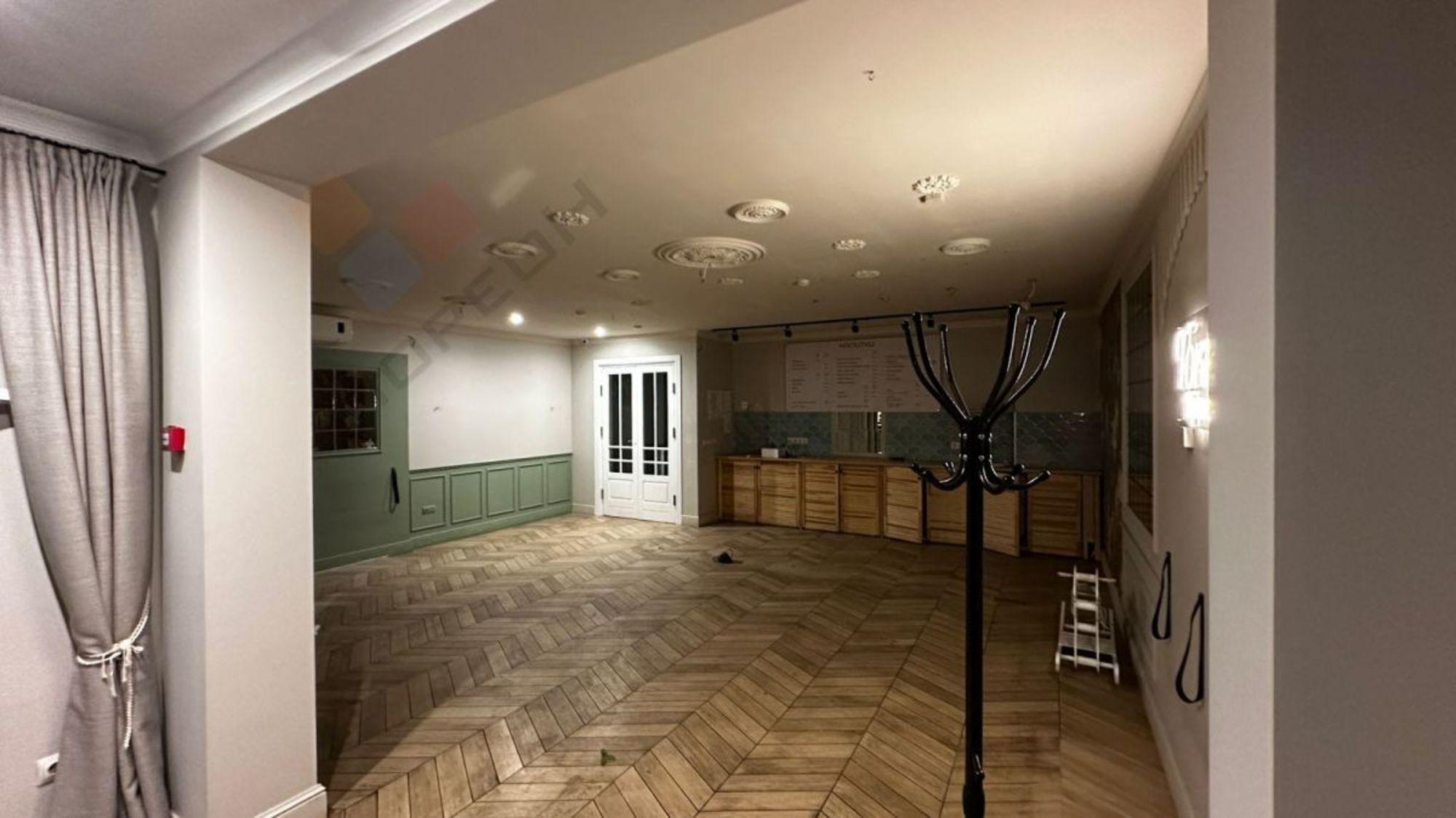 Сдать торговое помещение за 230 000 рублей на Восточно-Кругликовская ул, 28/1