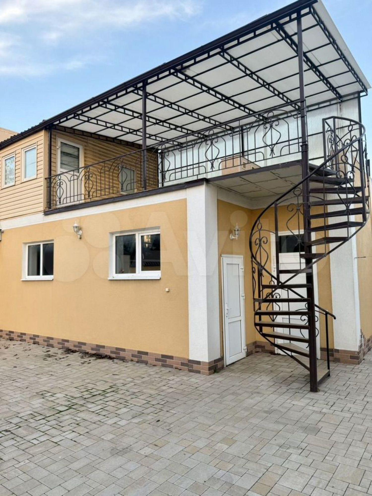 Купить дачу, дом, коттедж за 60 000 000 рублей на Красных Партизан пр-д, 4