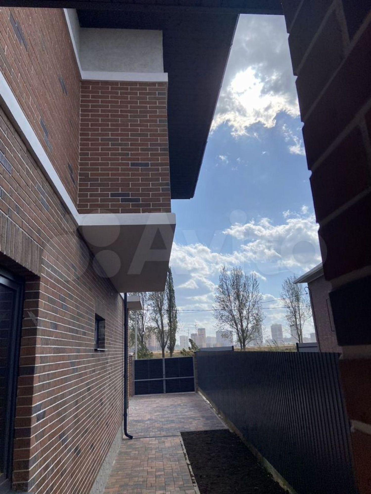 Купить дачу, дом, коттедж за 18 000 000 рублей на Беломорский пр-д, 31/1