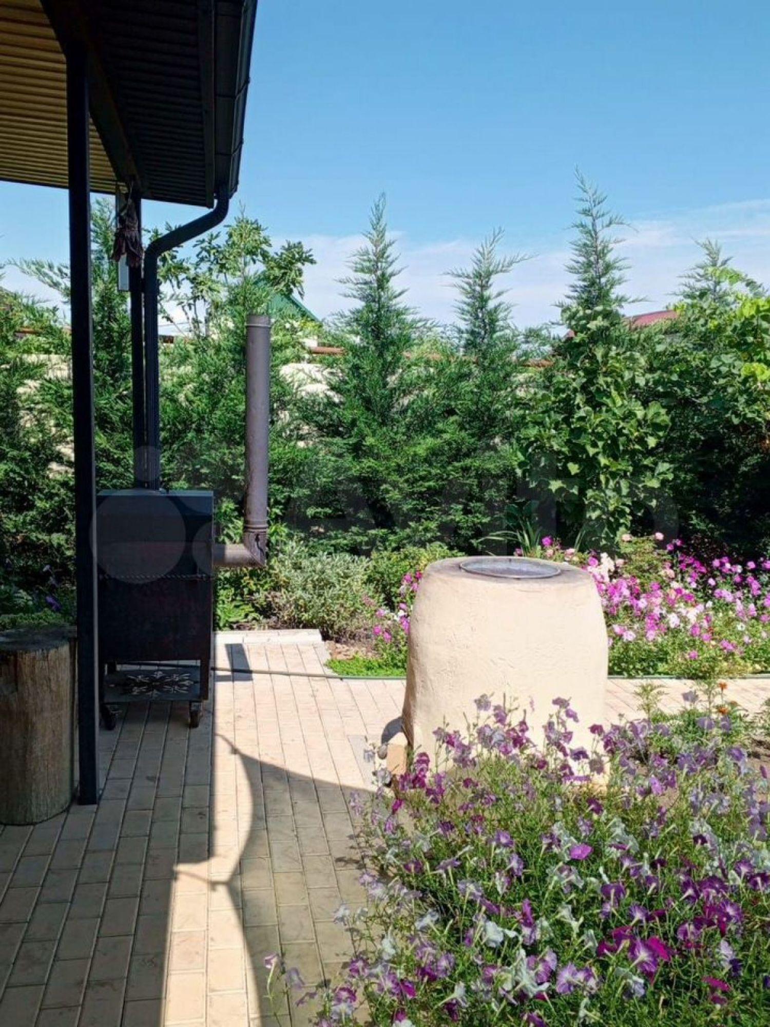 Купить дачу, дом, коттедж за 43 000 000 рублей на Черноморская ул, 82