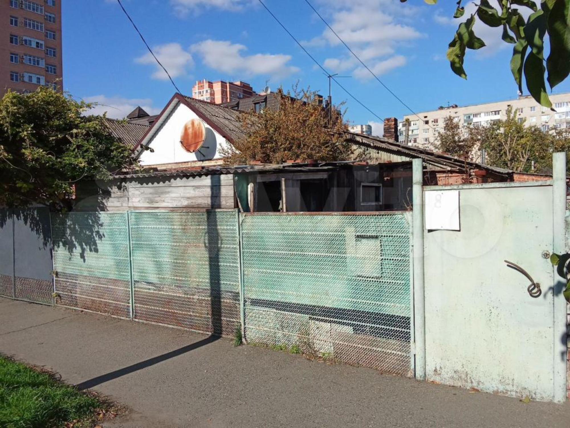 Купить дачу, дом, коттедж за 20 000 000 рублей на Новокузнечная ул, 43