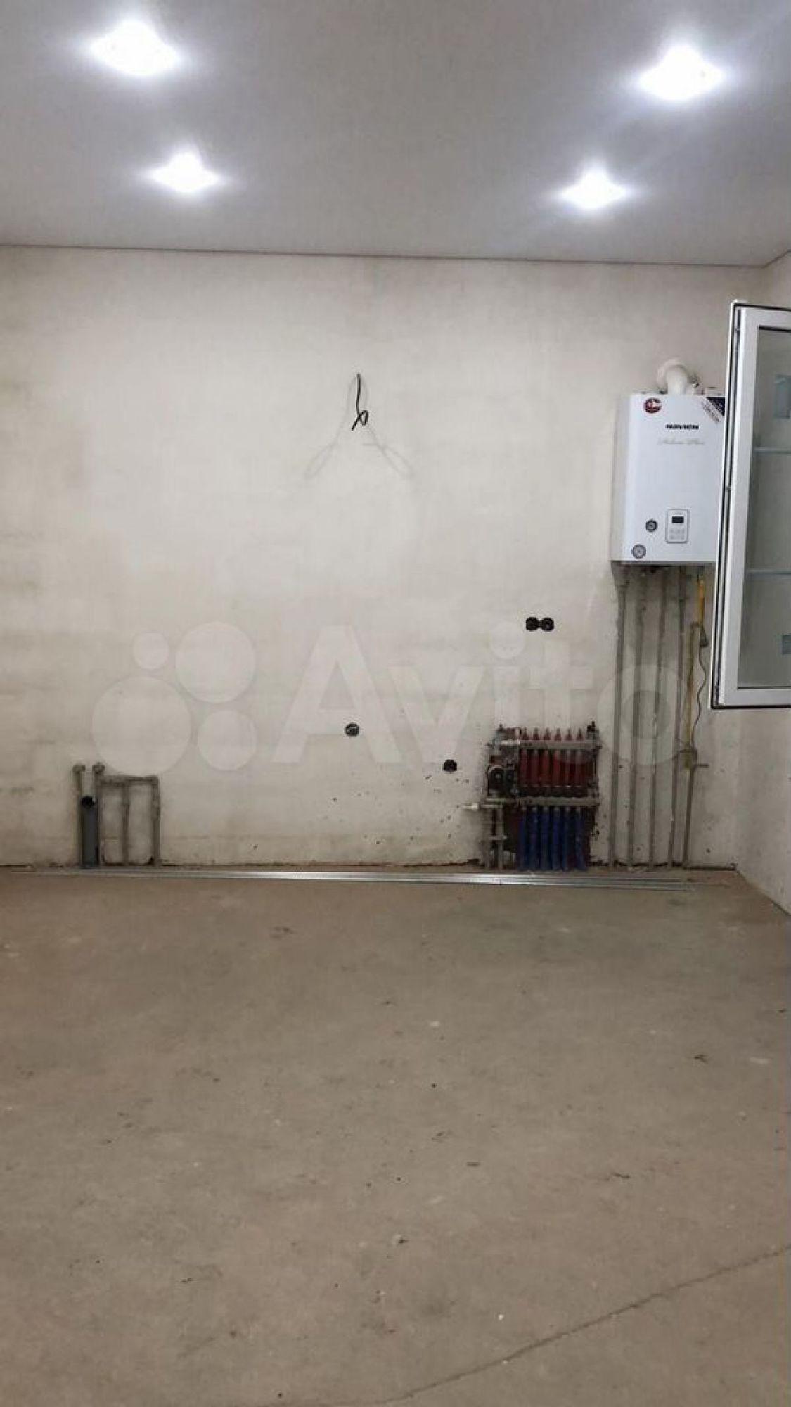 Купить дачу, дом, коттедж за 14 000 000 рублей на 1 Мая ул, 617