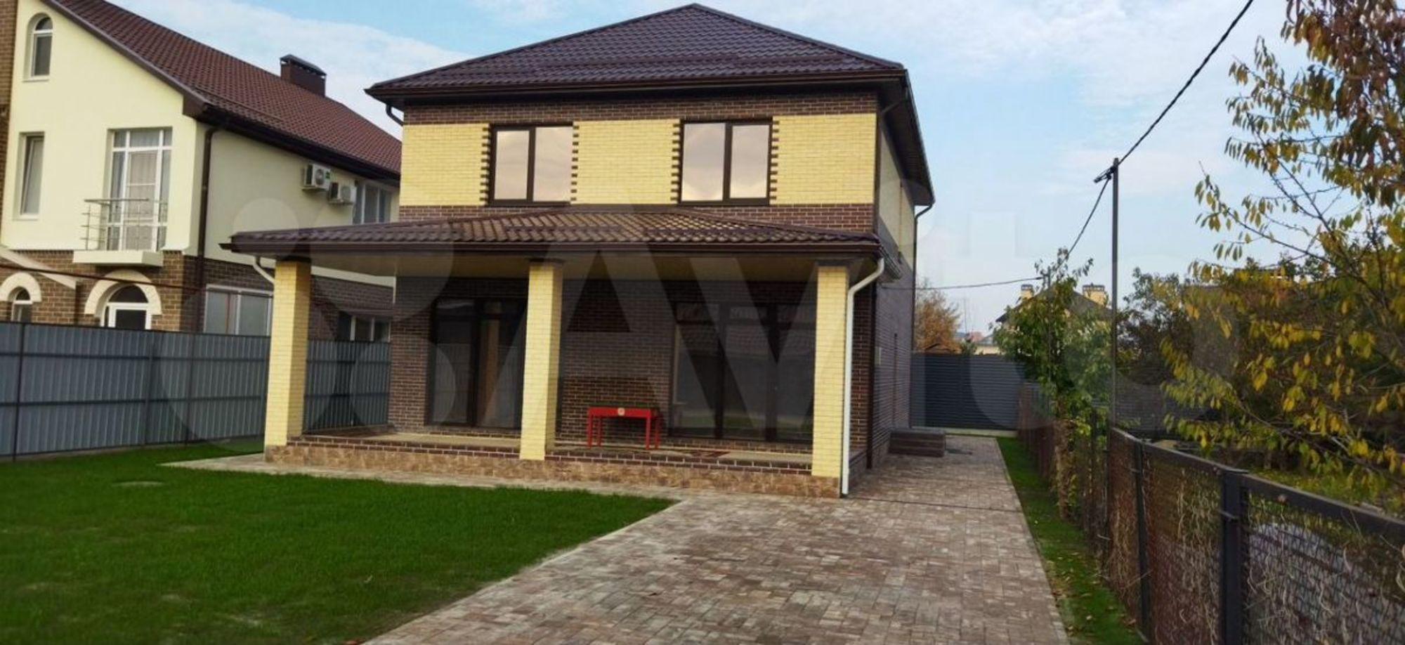 Купить дачу, дом, коттедж за 28 500 000 рублей на Колосистая ул, 19/1