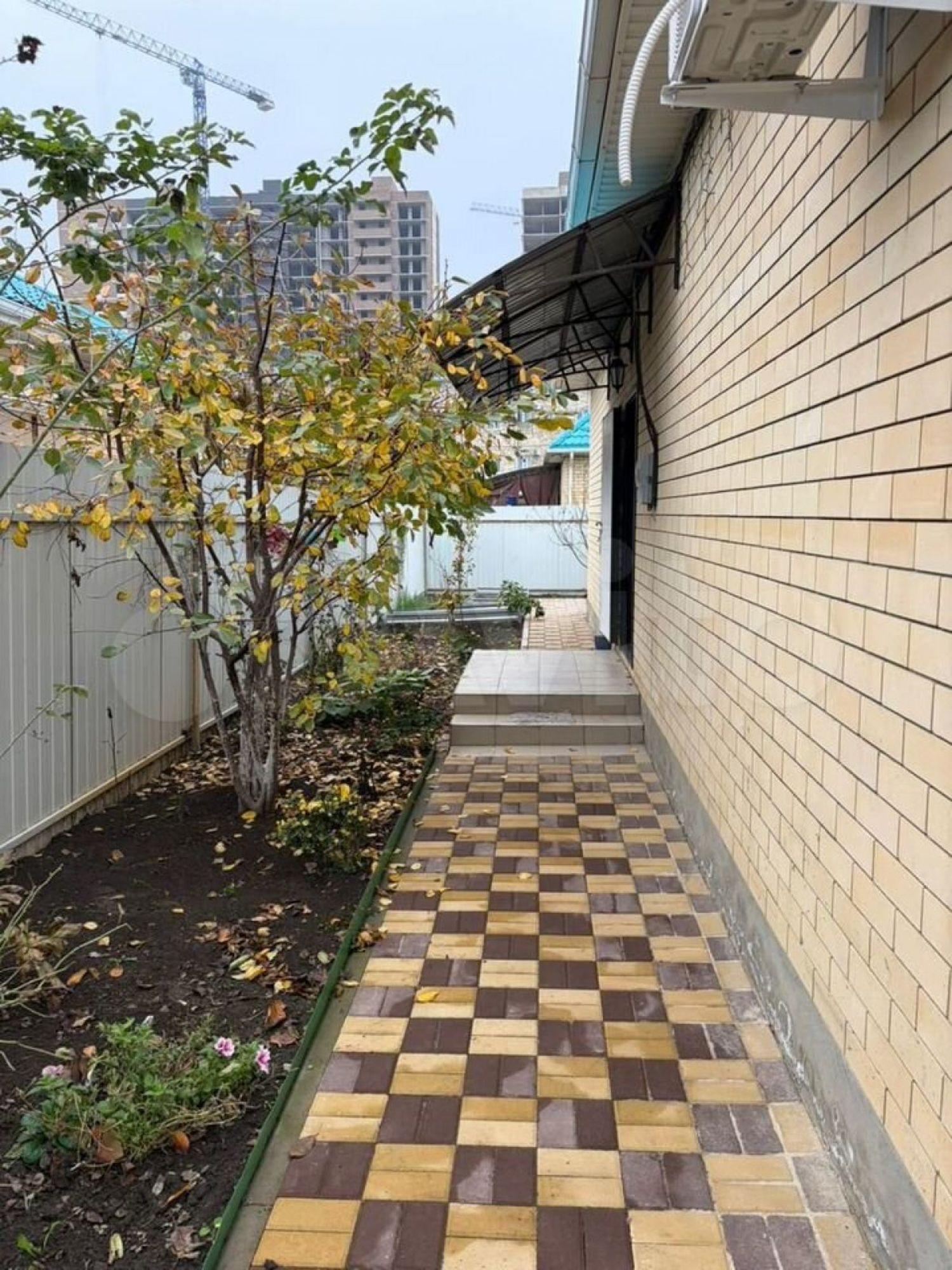 Купить дачу, дом, коттедж за 11 500 000 рублей на 9-й Горнострелковой дивизии ул, 8