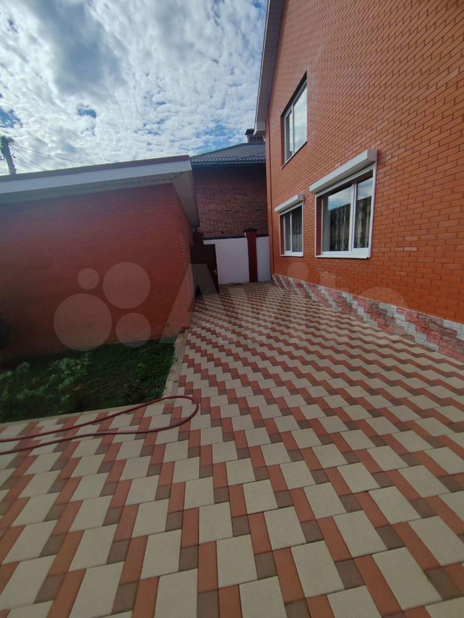 Купить дачу, дом, коттедж за 24 700 000 рублей на 2-я Полевая ул, 43