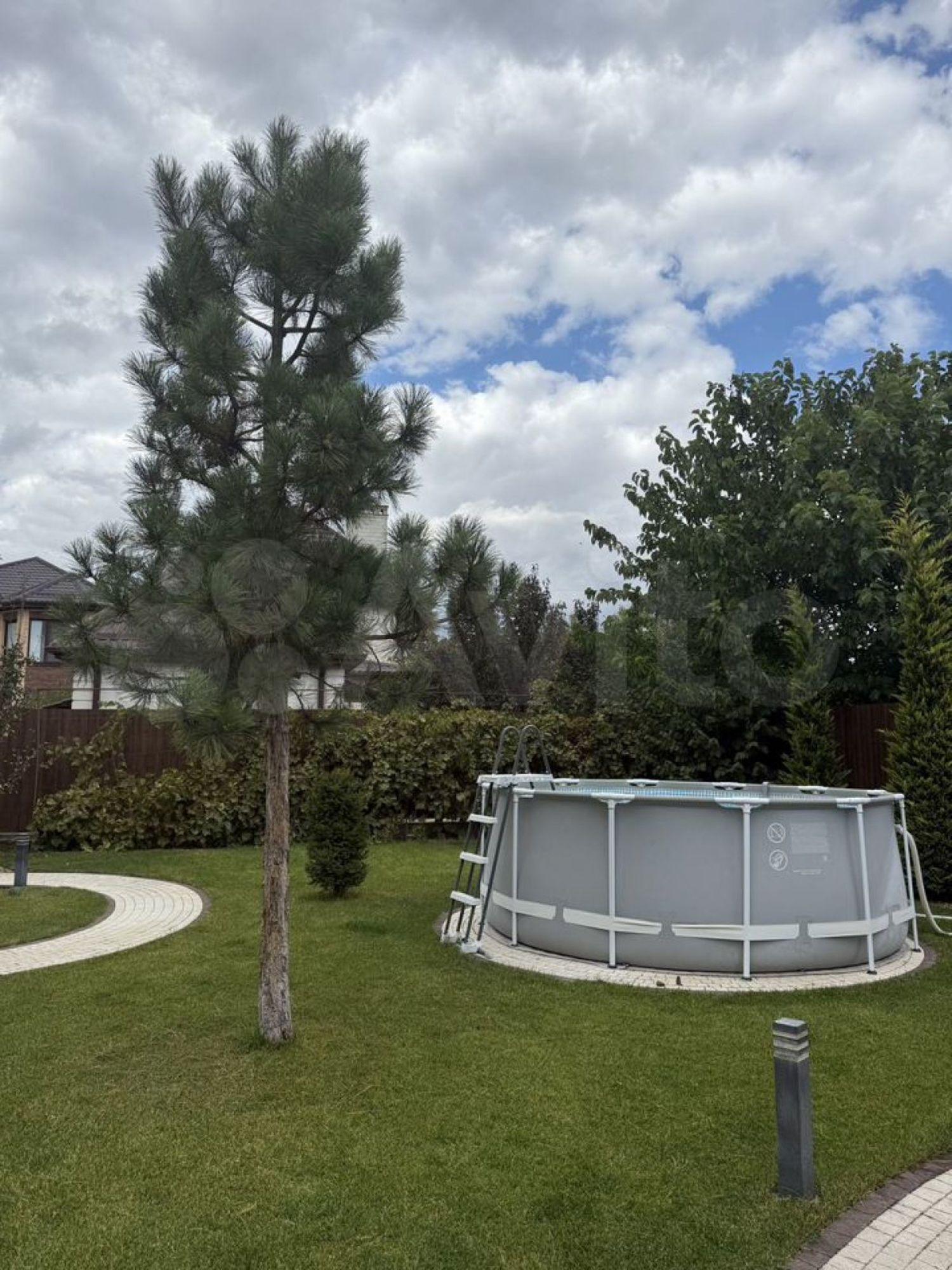 Купить дачу, дом, коттедж за 75 000 000 рублей на Екатериновская ул, 38