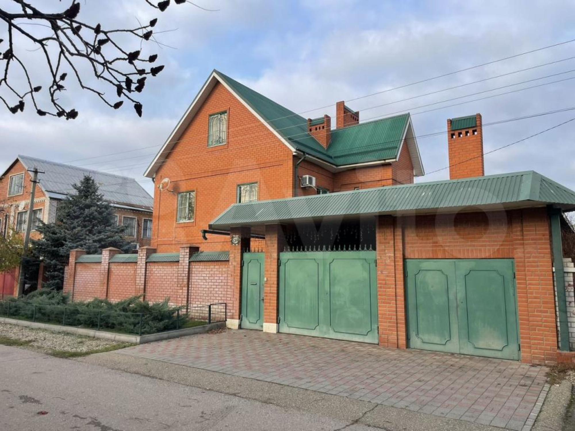 Купить дачу, дом, коттедж за 19 500 000 рублей на Академика Губкина ул, 129