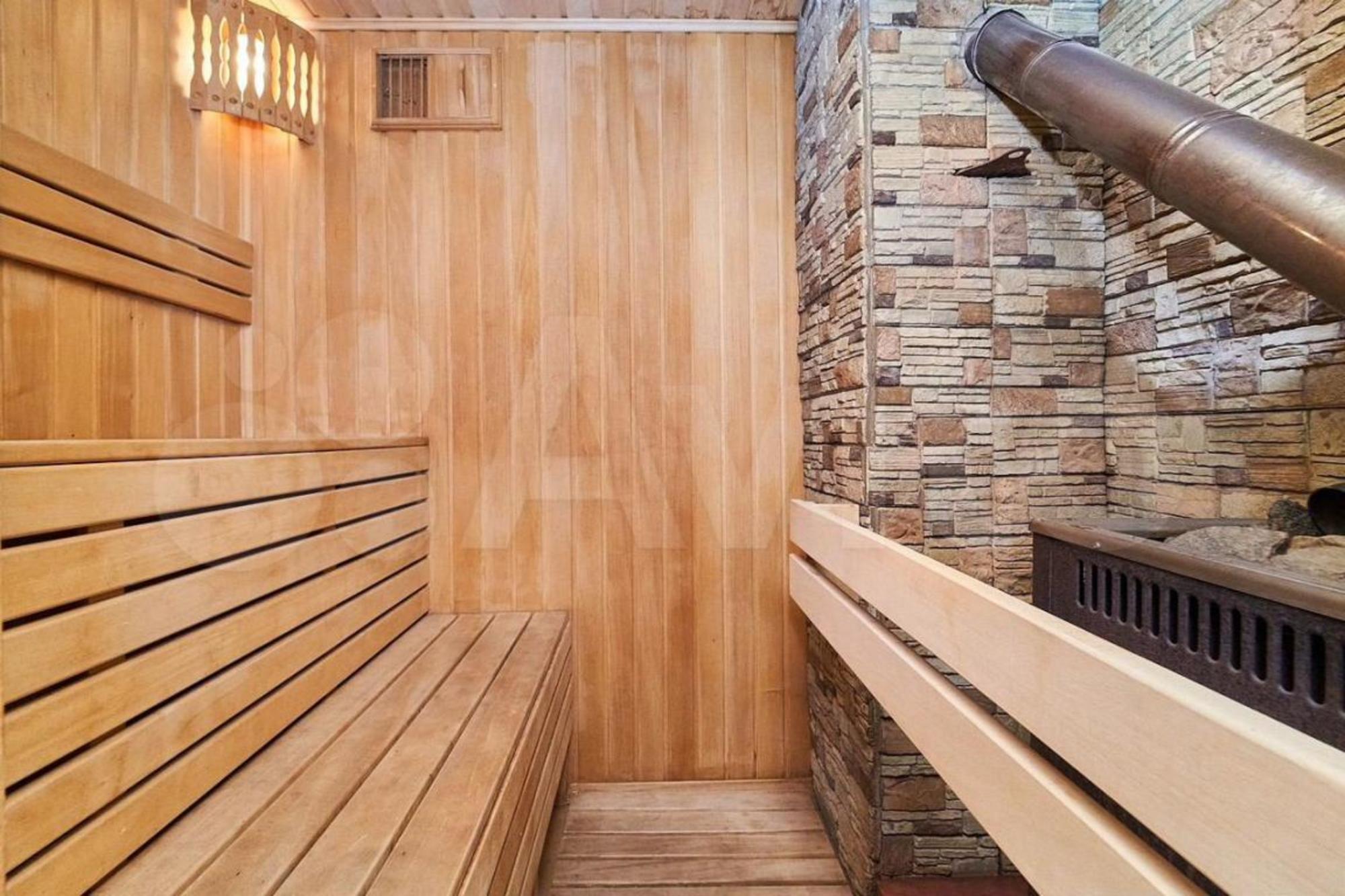 Купить дачу, дом, коттедж за 19 500 000 рублей на Академика Губкина ул, 129