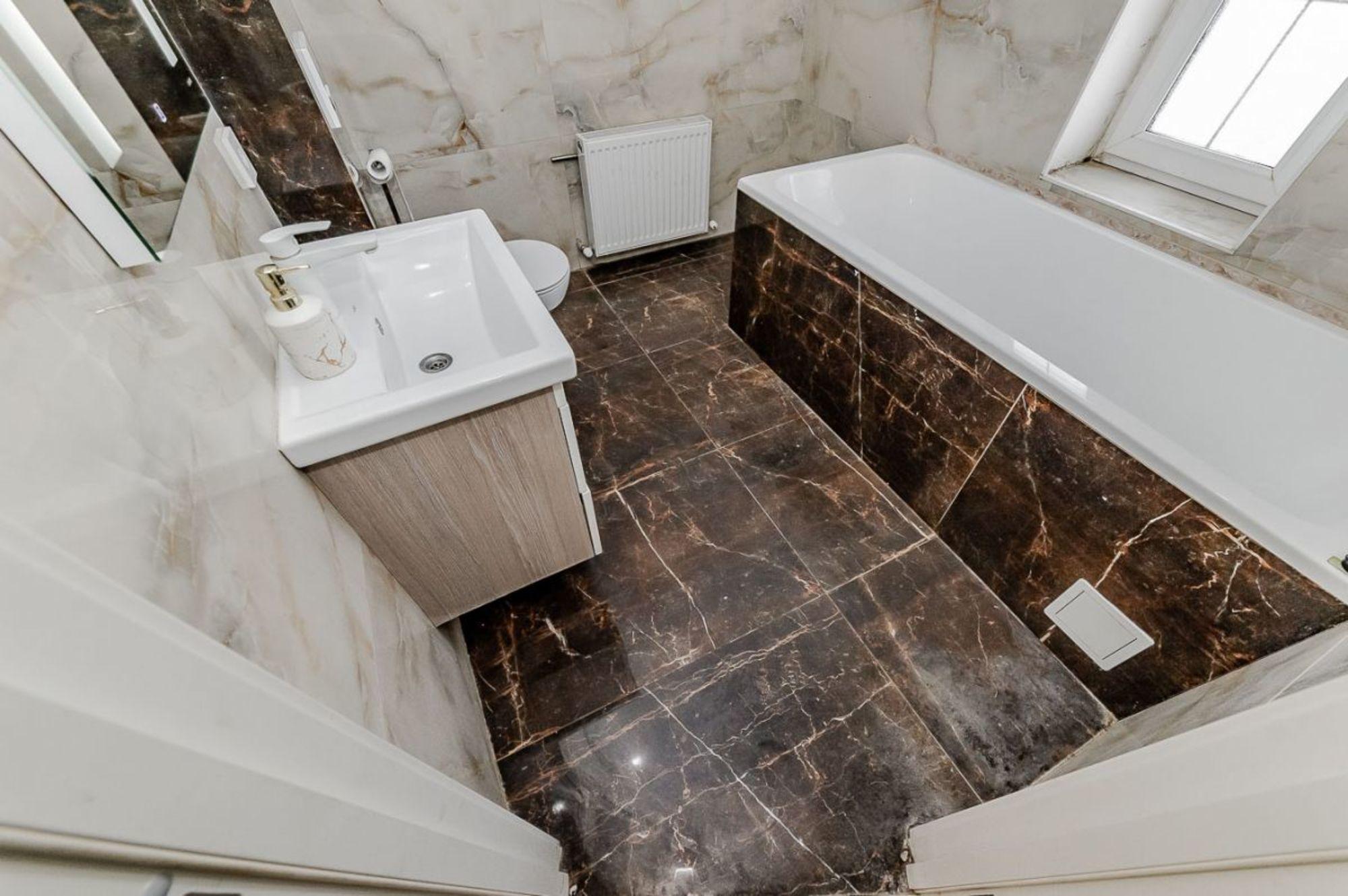 Купить дачу, дом, коттедж за 18 000 000 рублей на Ореховая ул, 100