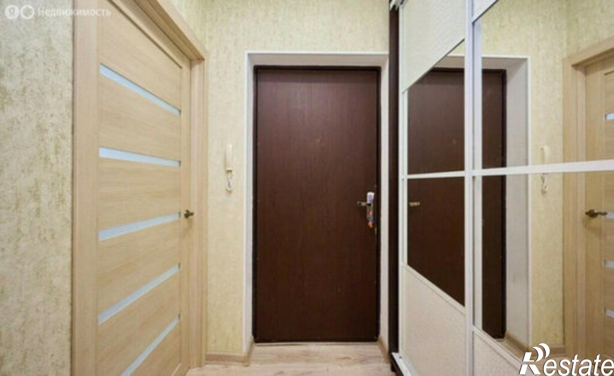 Купить квартиру за 3 700 000 рублей на улица Петра Метальникова, 28