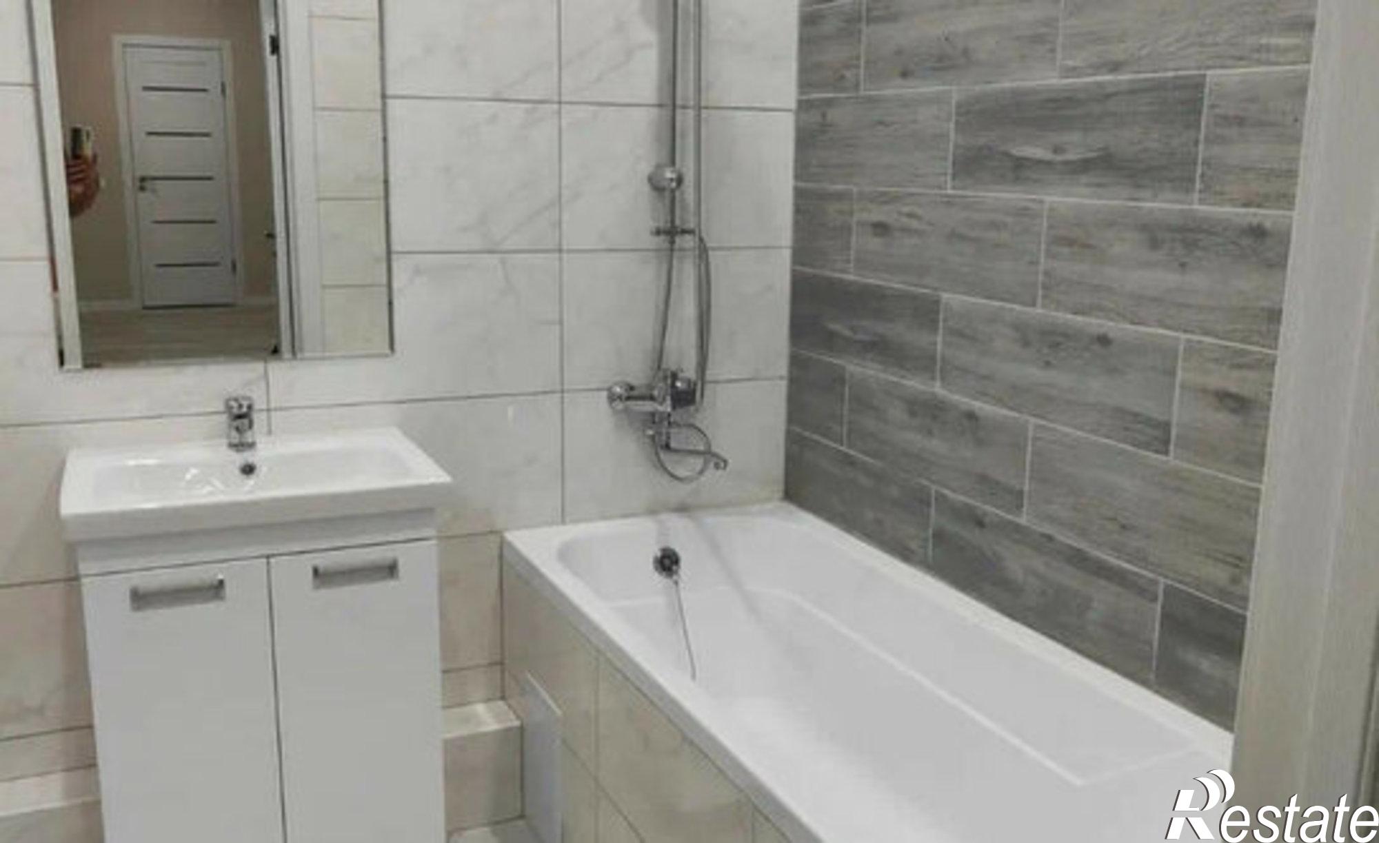 Купить квартиру за 5 570 000 рублей на Тополиная улица, 40/1