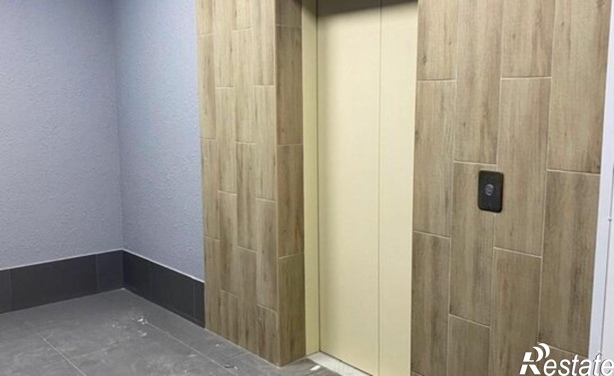 Купить квартиру за 6 000 000 рублей на улица имени Генерала Корнилова, 9