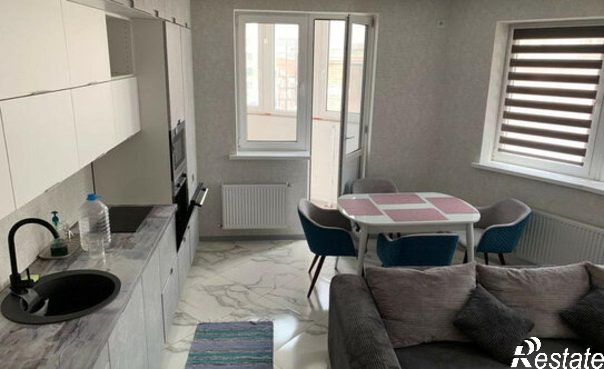 Купить квартиру за 5 200 000 рублей на ул им. Цезаря Куникова, 24 3