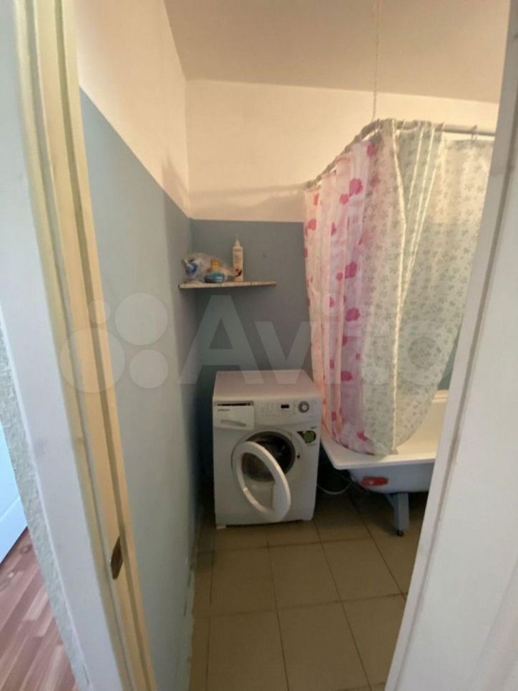 2-комн квартира Героев-Разведчиков ул, 42