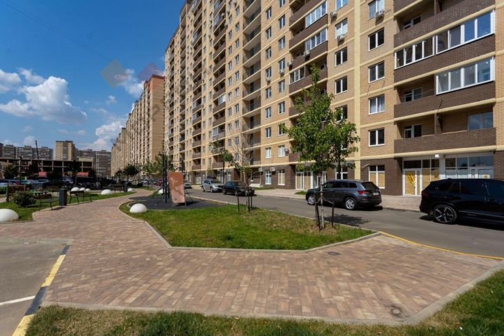 1-комн квартира Лётчика Позднякова ул, 2к24