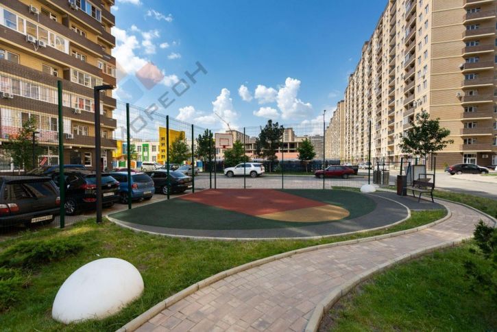 1-комн квартира Лётчика Позднякова ул, 2к24