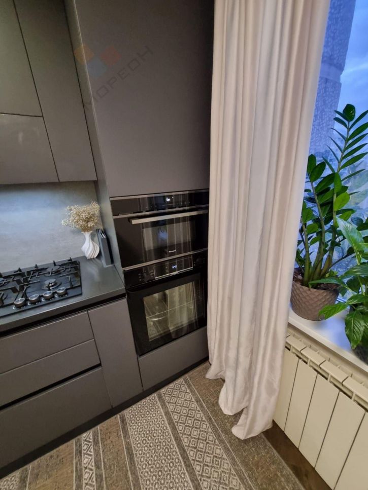 3-комн квартира Чекистов пр-кт, 21