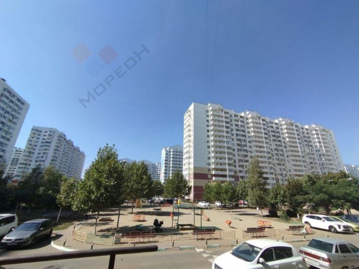 3-комн квартира Зиповская ул, 46