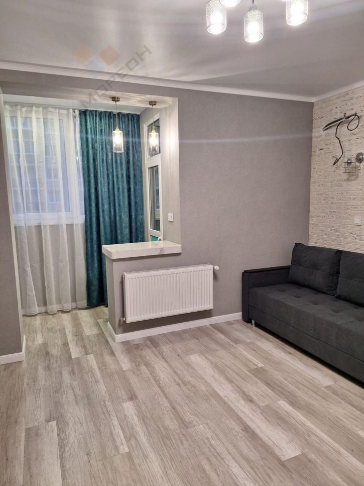 1-комн квартира им. Героя Ростовского ул, 8