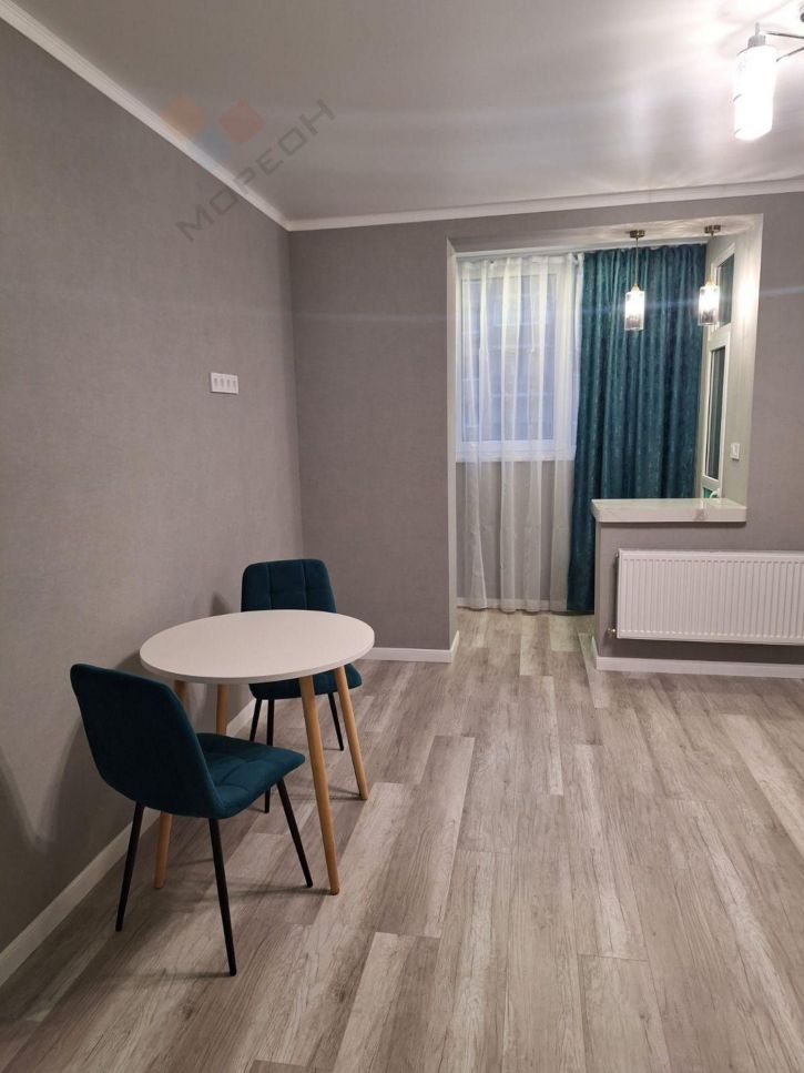 1-комн квартира им. Героя Ростовского ул, 8