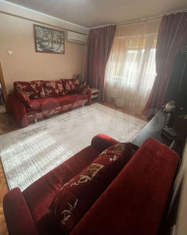 1-комн квартира Чекистов пр-кт, 16