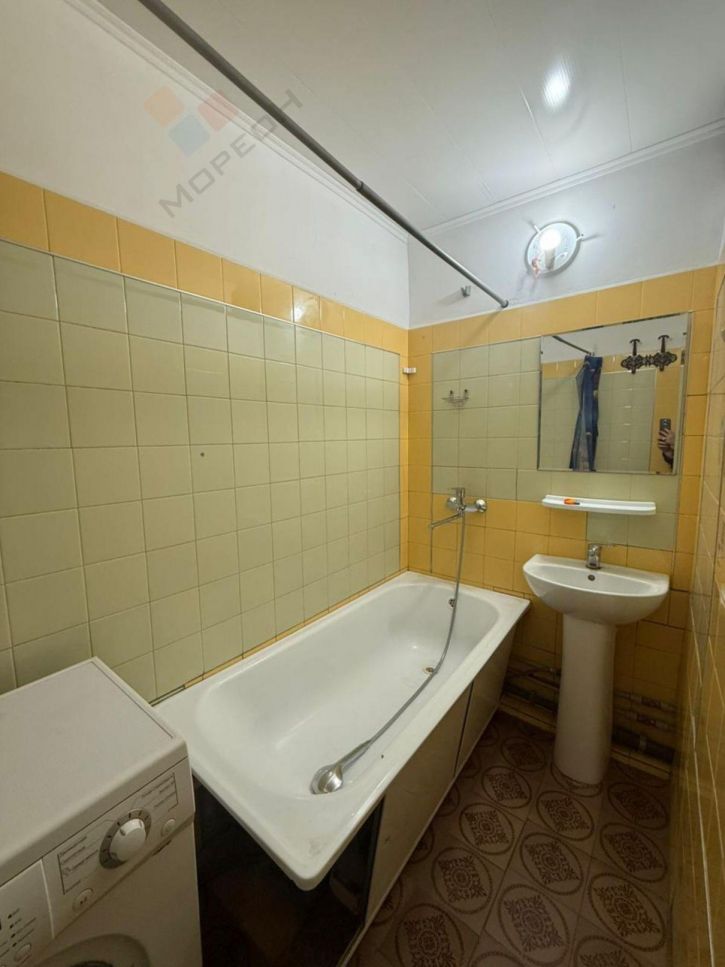 2-комн квартира Уральская ул, 198