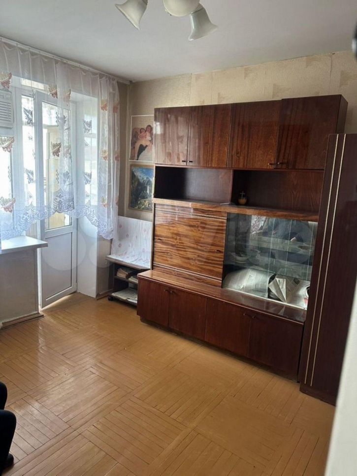 1-комн квартира Селезнёва ул, 202