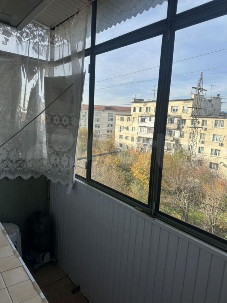 1-комн квартира Селезнёва ул, 202