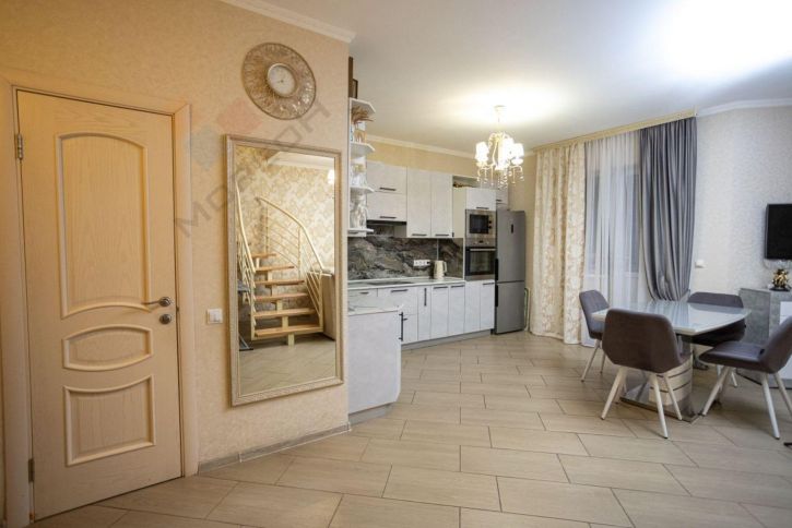 3-комн квартира им. Ивана Рослого ул, 18к3