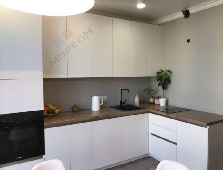 3-комн квартира Героя Сарабеева ул, 12/1