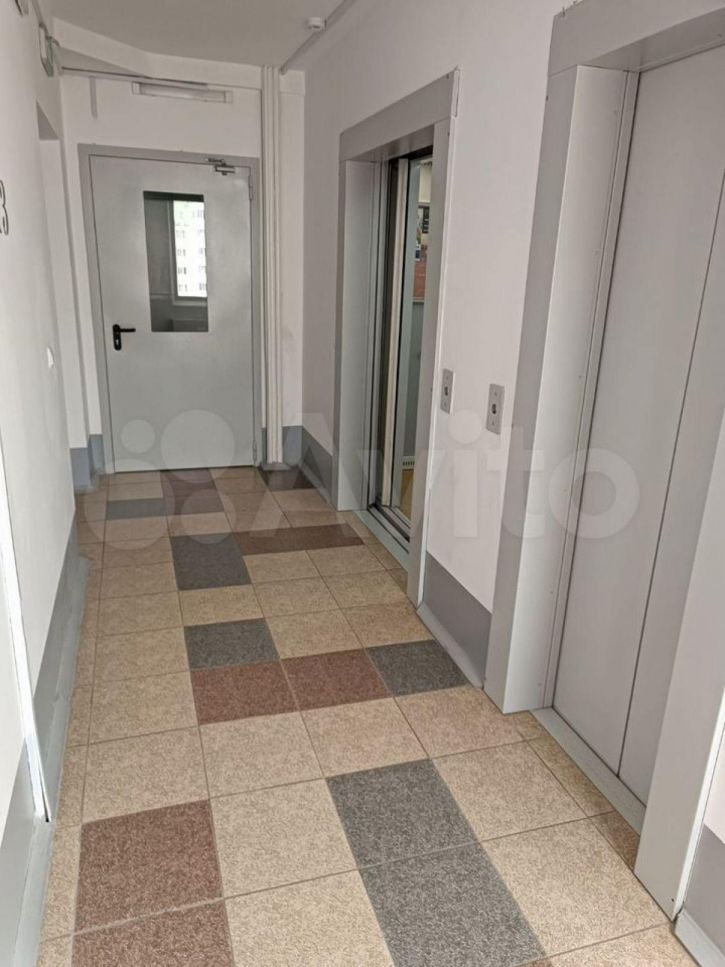 3-комн квартира Героя Аверкиева ул, 21