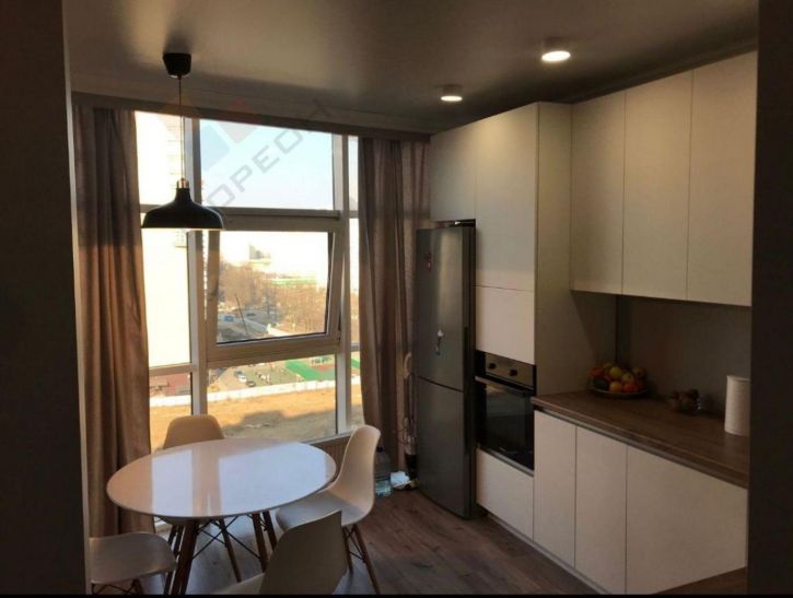 3-комн квартира Героя Сарабеева ул, 12/1