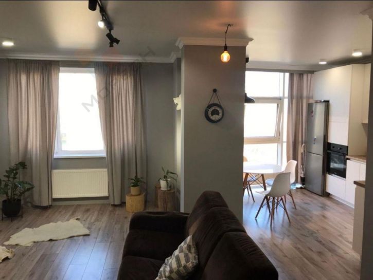 3-комн квартира Героя Сарабеева ул, 12/1