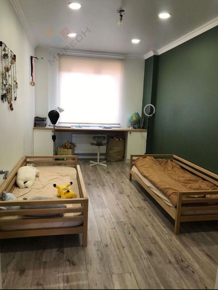 3-комн квартира Героя Сарабеева ул, 12/1