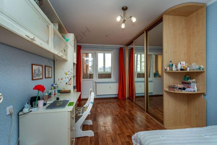 3-комн квартира Зиповская ул, 48