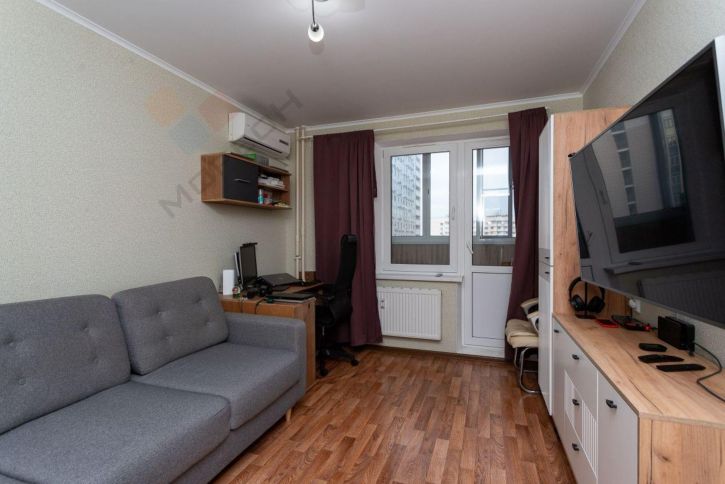 3-комн квартира Зиповская ул, 48